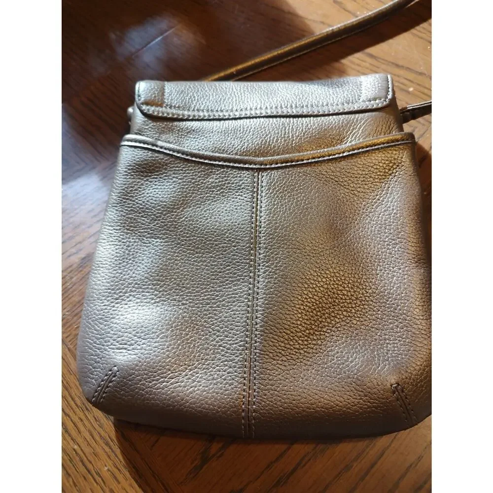 Tignanello Metallic Pebbled Leather Crossbody Handbag‎ Purse EUC